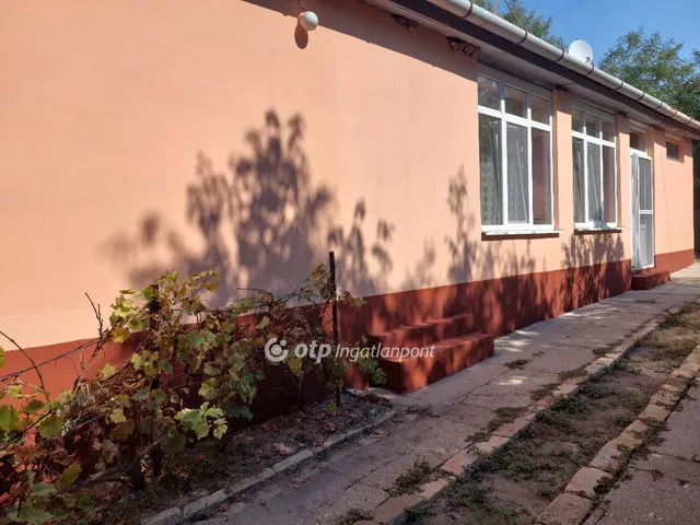 Eladó ház Gara 109 nm