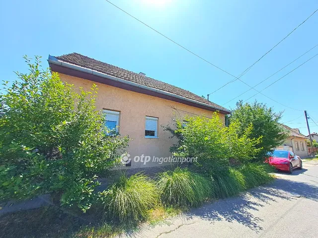 Eladó ház Szolnok 67 nm