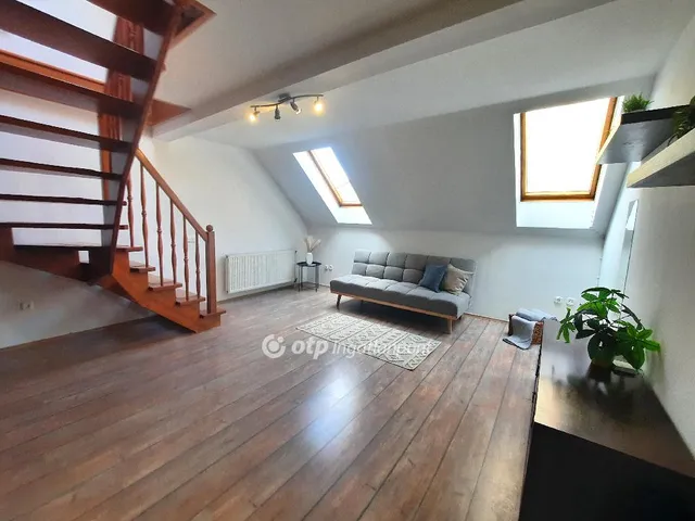 Eladó lakás Szolnok 66 nm