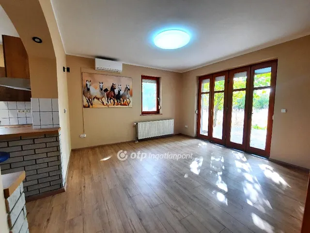 Eladó ház Kiskunfélegyháza 100 nm