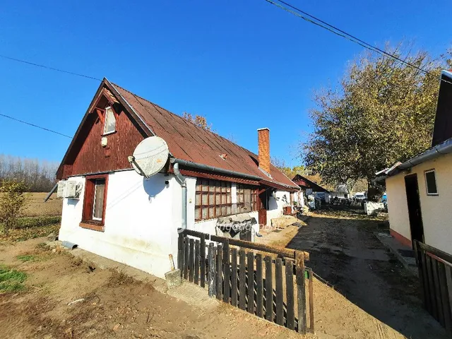 Eladó mezőgazdasági ingatlan Pilis 211 nm