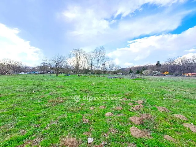 Eladó telek Nagykőrös 2084 nm