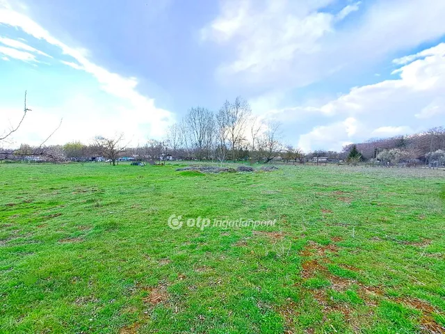 Eladó telek Nagykőrös 2084 nm