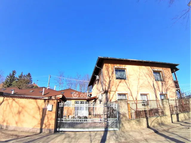 Eladó ház Úri 773 nm