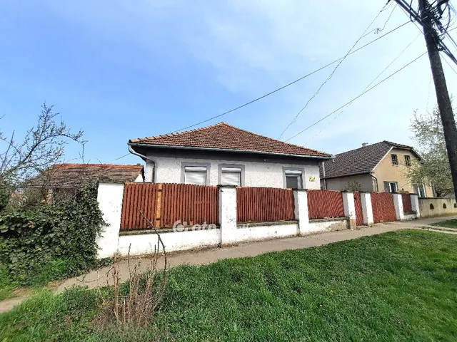 Eladó ház Abony 98 nm