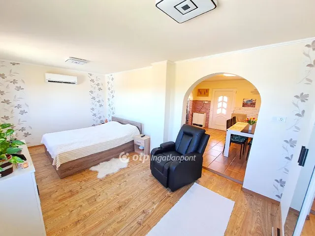 Eladó üdülő és hétvégi ház Tiszakécske, Kerekdomb 48 nm