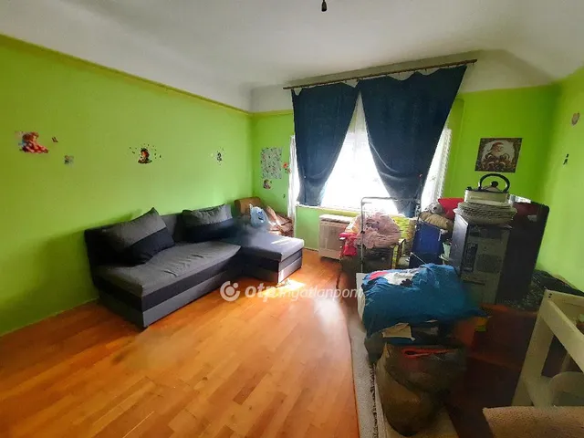 Eladó lakás Szolnok, Déli városrész 43 nm