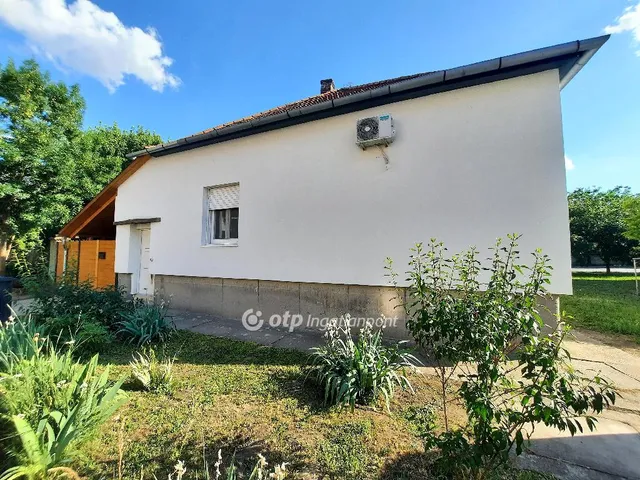Eladó ház Szolnok 76 nm