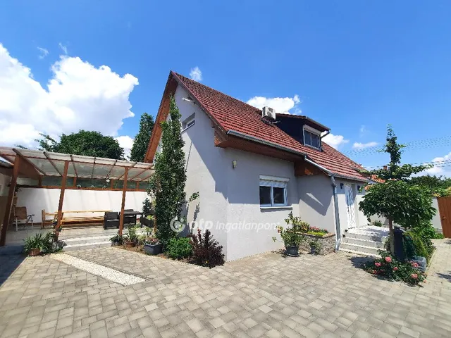 Eladó ház Kiskunfélegyháza 170 nm