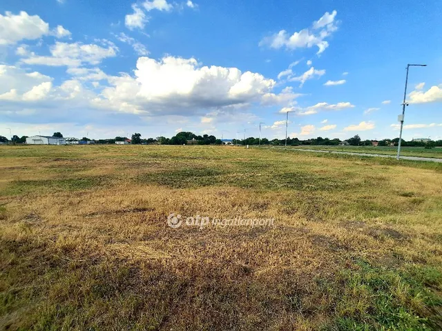 Eladó telek Abony 6020 nm