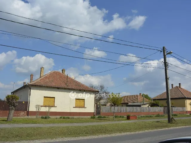 Eladó ház Jászkarajenő 92 nm