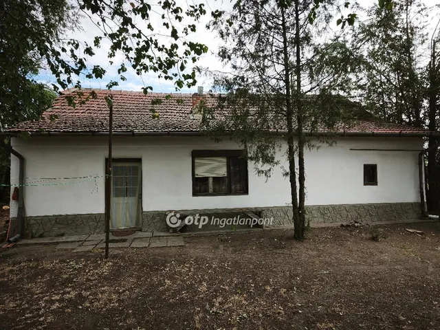 Eladó ház Tiszakécske 72 nm