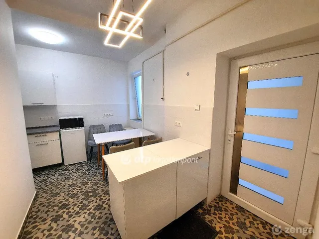 Eladó lakás Szolnok 34 nm