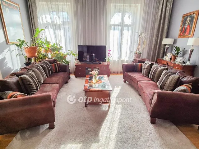 Eladó lakás Budapest VI. kerület 151 nm