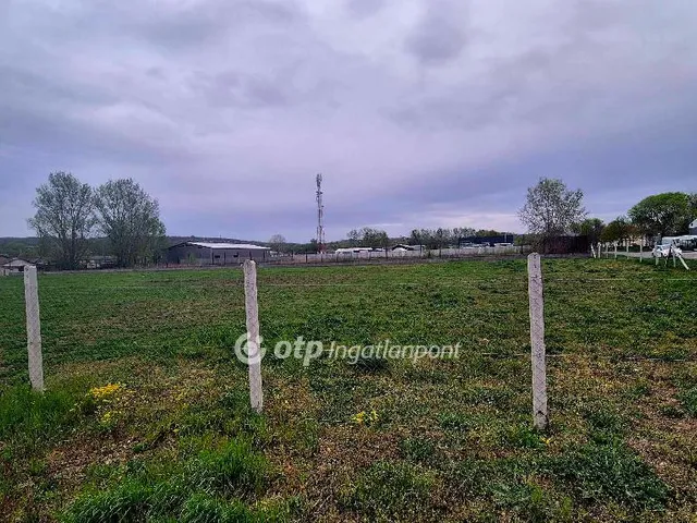 Kiadó telek Veresegyház 5190 nm