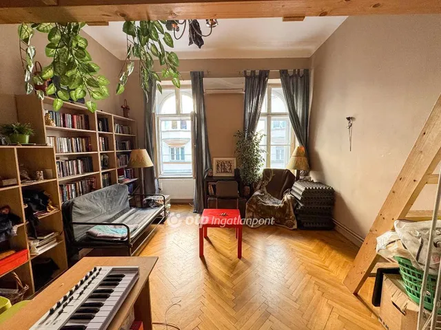 Eladó lakás Budapest VI. kerület 40 nm