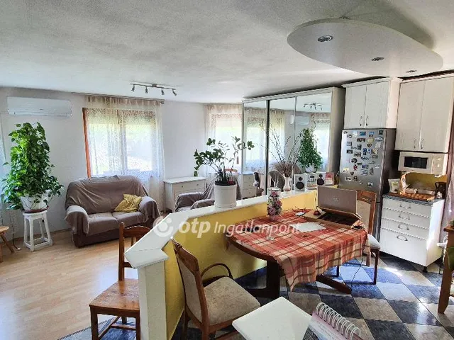 Eladó lakás Budapest XV. kerület, Pestújhely 84 nm
