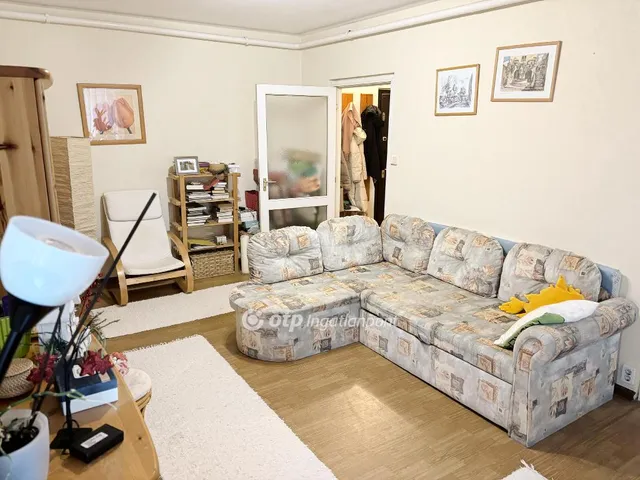 Eladó lakás Budapest IV. kerület, Káposztásmegyer 36 nm