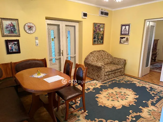 Eladó ház Eger, Lajosváros 200 nm