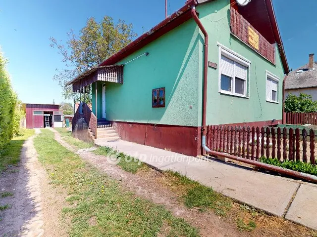 Eladó ház Szakoly 140 nm