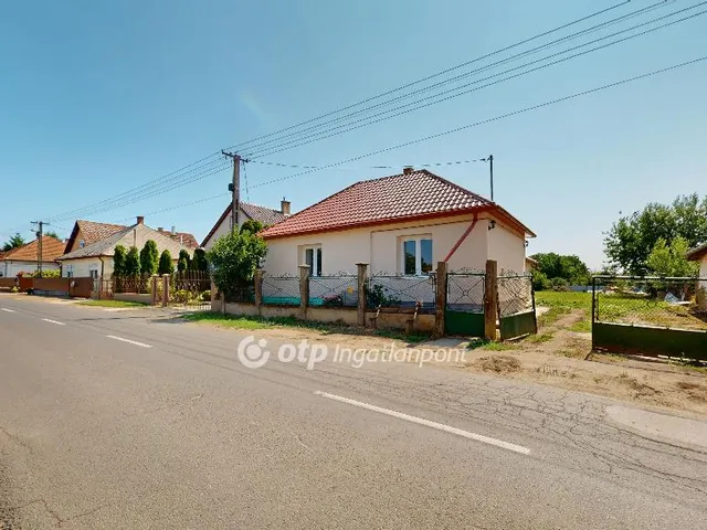 Eladó ház Kálmánháza 75 nm