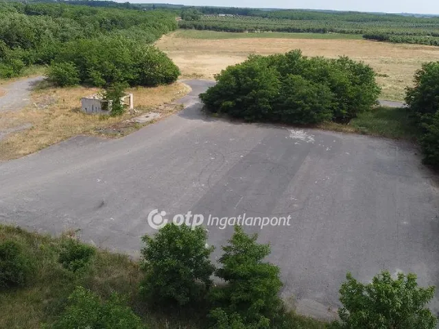 Eladó telek Tornyospálca 78650 nm
