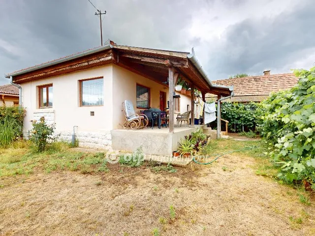 Eladó mezőgazdasági ingatlan Nyírpazony, Kabalás 40 nm