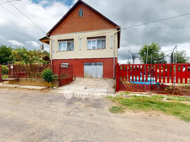 Eladó ház Újfehértó, Kertváros 99 nm