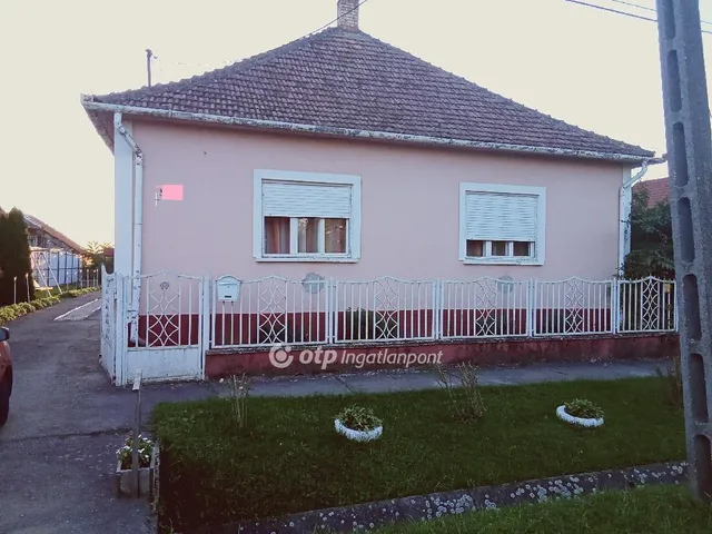 Eladó ház Csegöld 149 nm