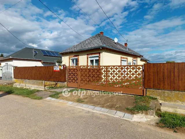 Eladó ház Ibrány 90 nm