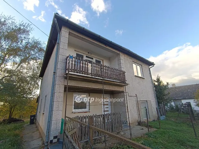 Eladó ház Tuzsér, Kálongatanya 160 nm