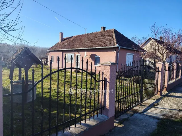 Eladó ház Kölcse 56 nm