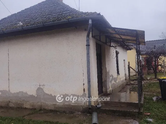 Eladó ház Kölcse 70 nm