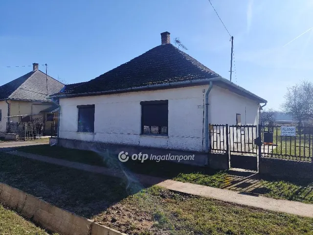 Eladó ház Kölcse 70 nm