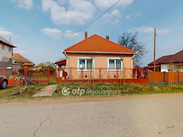 Eladó ház Biri 85 nm