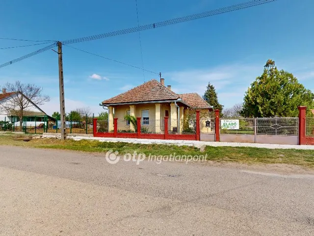 Eladó ház Tyukod 74 nm