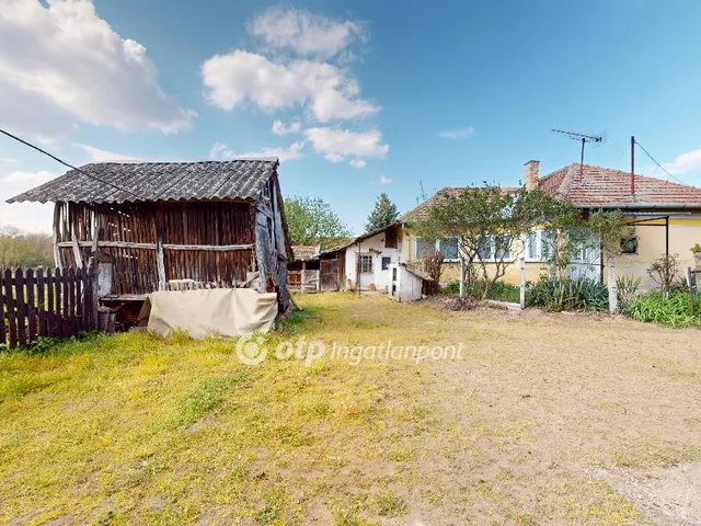 Eladó ház Apagy 66 nm