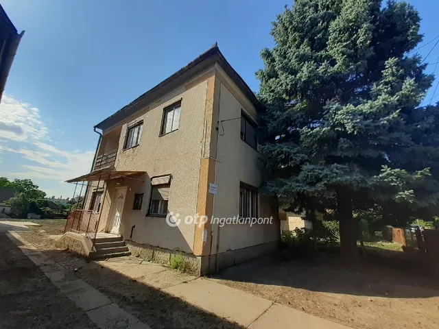 Eladó ház Tiszalök 110 nm