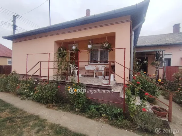 Eladó ház Fehérgyarmat 86 nm