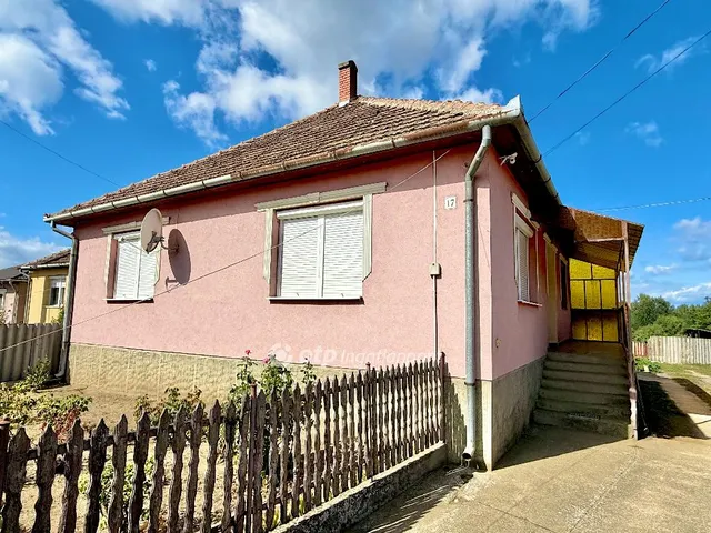 Eladó ház Tiszakanyár 140 nm