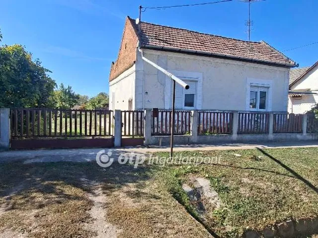 Eladó ház Nábrád 94 nm