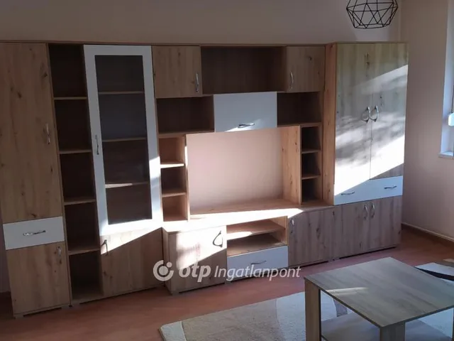Kiadó lakás Pápa 44 nm