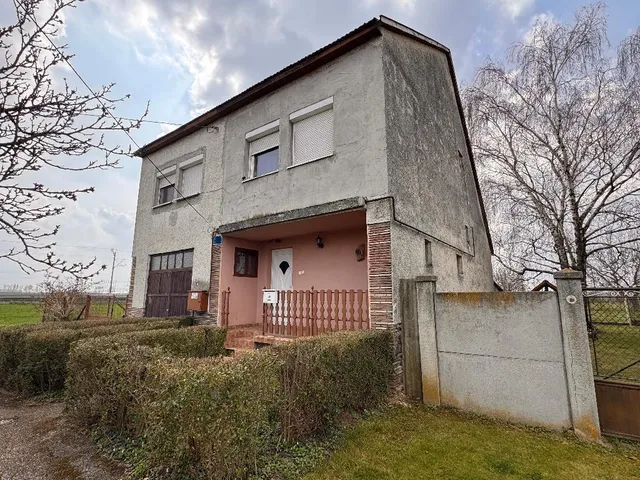 Eladó ház Vasegerszeg 143 nm