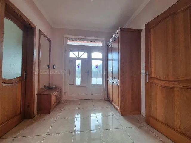 Eladó ház Bakonyszentlászló 259 nm