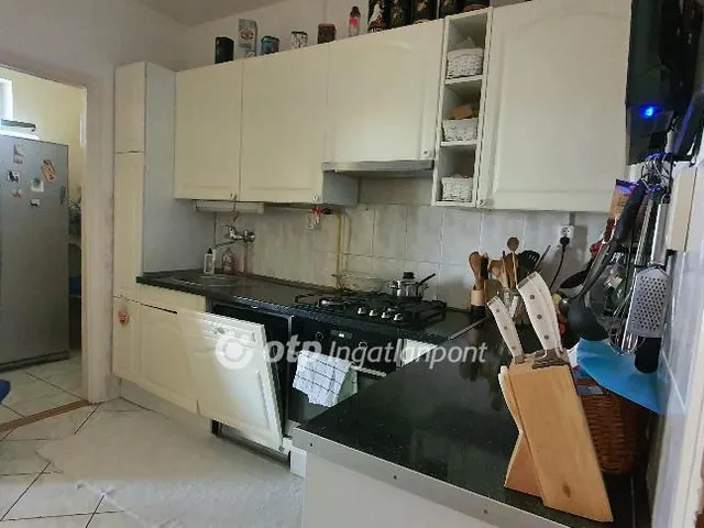Eladó lakás Pápa, Belváros 130 nm