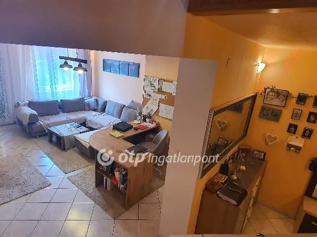 Eladó lakás Pápa, Belváros 130 nm