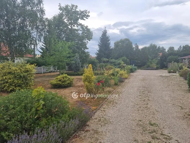 Eladó ház Külsővat 152 nm