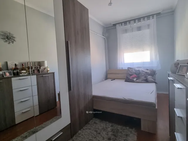 Eladó lakás Pápa 69 nm