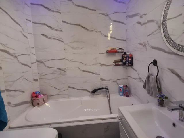 Eladó lakás Pápa 69 nm