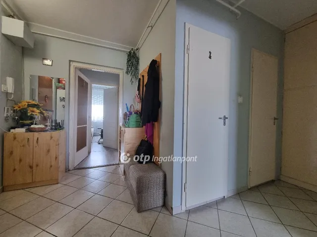 Eladó lakás Ajka, Belváros 54 nm